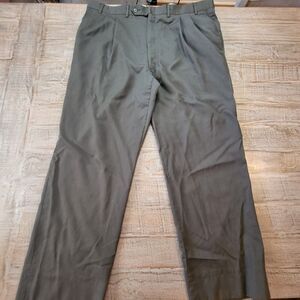John Clarendon Mens 42x30 Gray USA Made Pleated Dress Pants